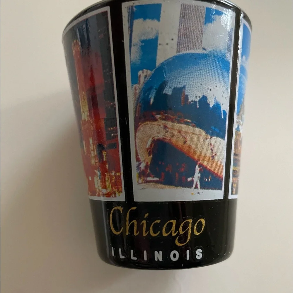 Chicago Illinois Souvenir Vintage Shot Glass